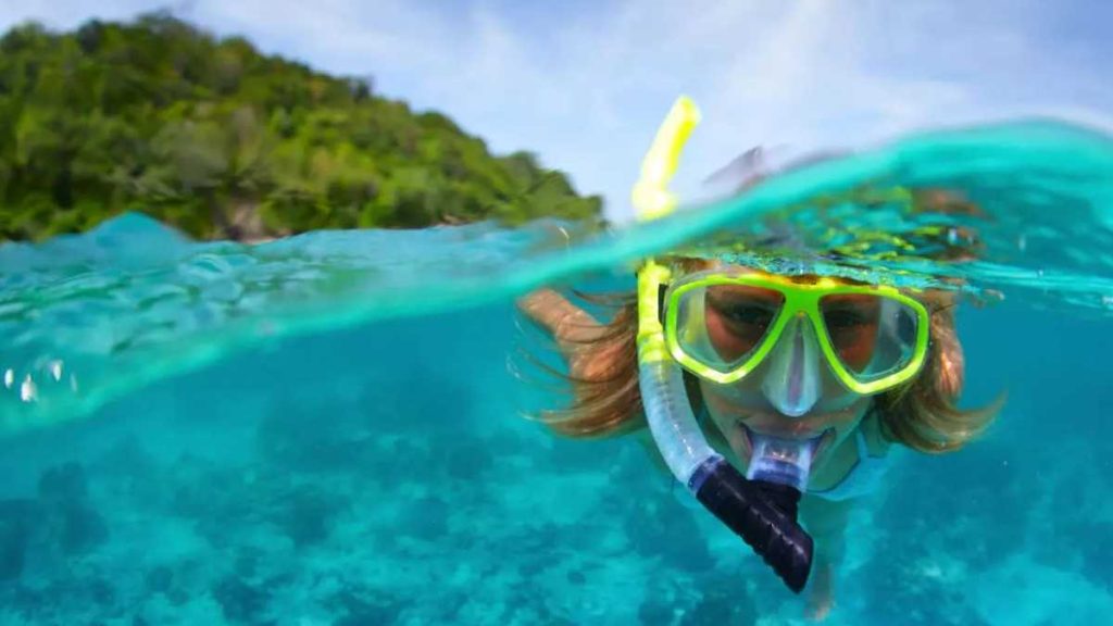 comment accrocher tuba snorkeling