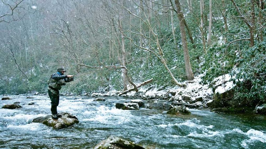 pêcher en toute sécurité en waders