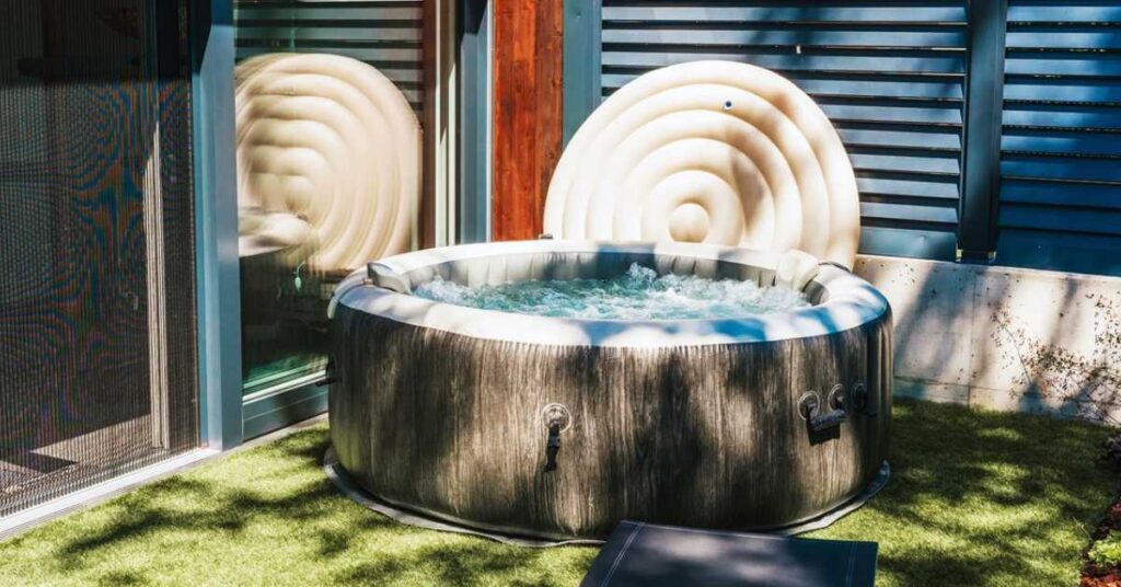 peut on laisser un spa gonflable au soleil